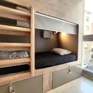 Albergue Onefam Sants, Barcelona